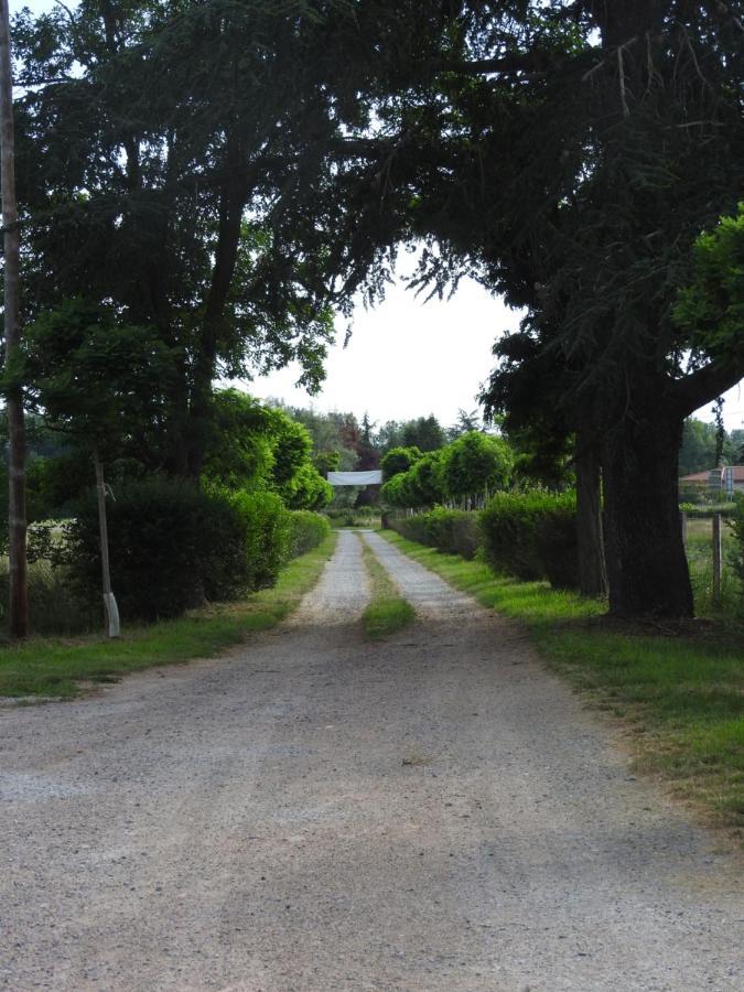 Domaine De Laverchere Pommiers  Ngoại thất bức ảnh